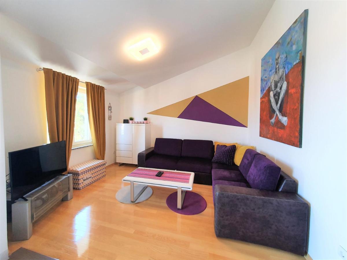 Apartment La God Malinska Buitenkant foto